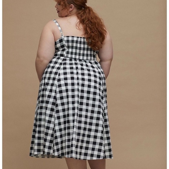 Torrid Retro Chic Black White Gingham Stretch Poplin Midi Skater Swing Dress 3X - Picture 9 of 15